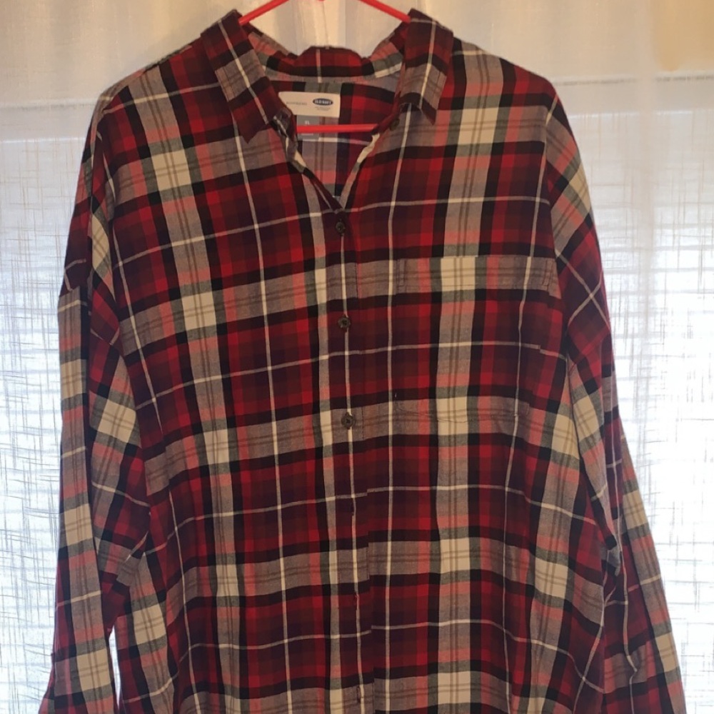 Plaid button up “boyfriend” style shirt